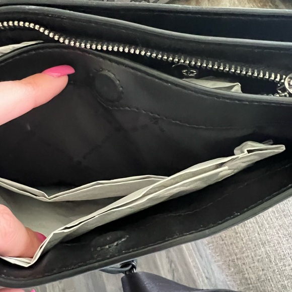 Michael kors cross body - Picture 5 of 6